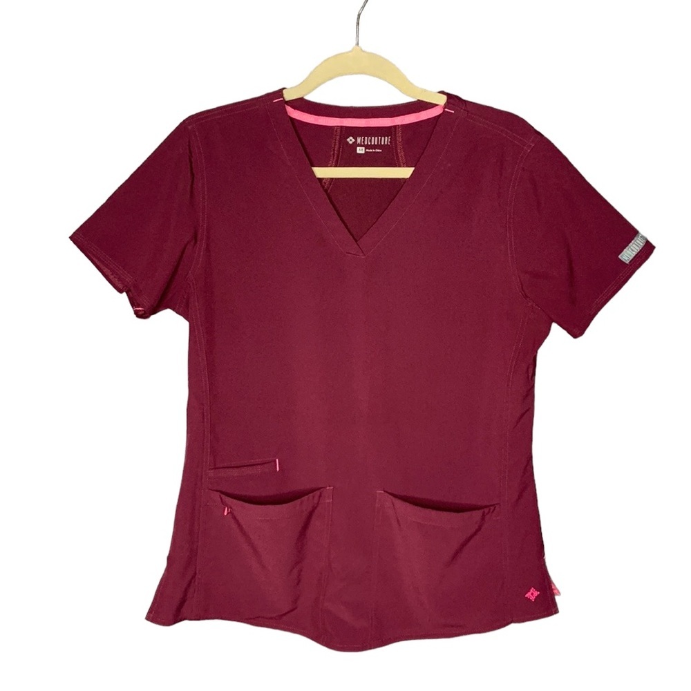 Med Couture Womens 8579‎ Racerback Shirttail V-Neck Scrub Top